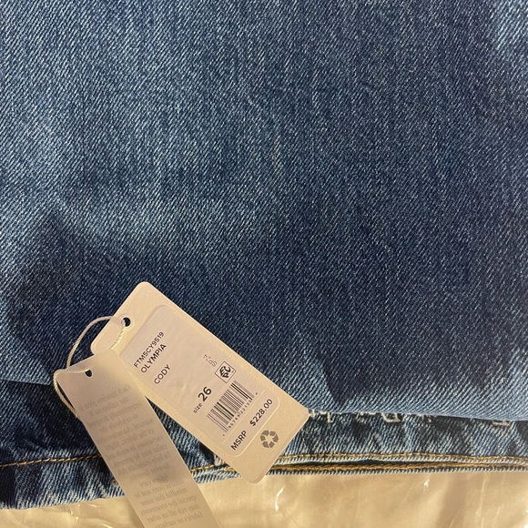 NWT Favorite Daughter Olympia Low Rise Flare jeans, size 26 - Picture 6 of 8
